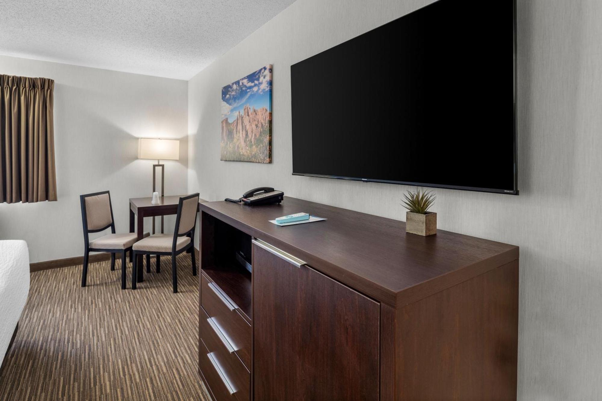 Everspring Inn & Suites Hill City Ngoại thất bức ảnh